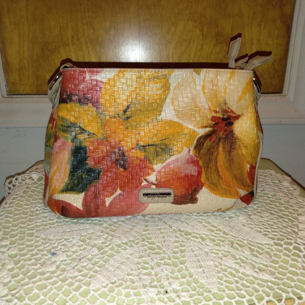Alfred Dunner Floral Purse